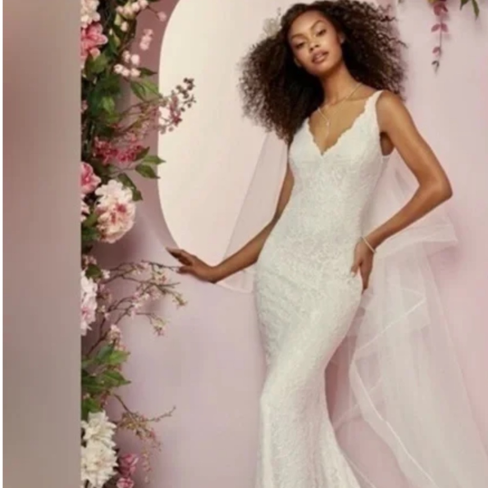 TINA Wedding Dress by Rebecca Ingram a Maggie Sottero Design, Size 10